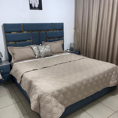 Reem 1 Apartamento Ajman Exterior foto
