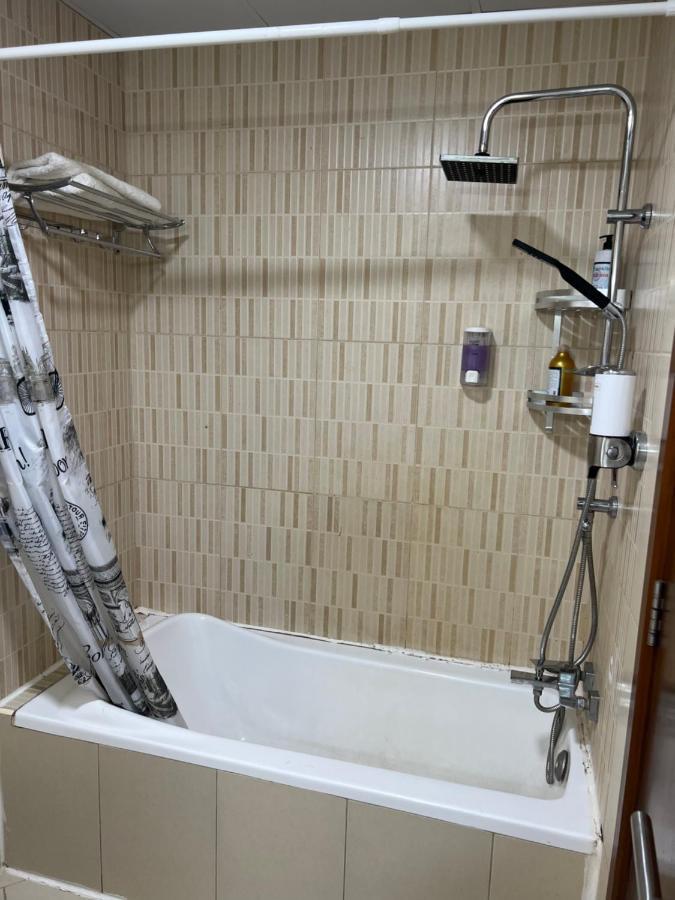 Reem 1 Apartamento Ajman Exterior foto