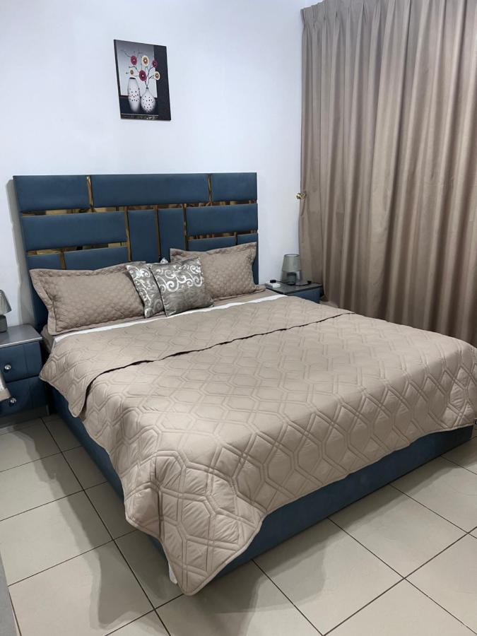 Reem 1 Apartamento Ajman Exterior foto