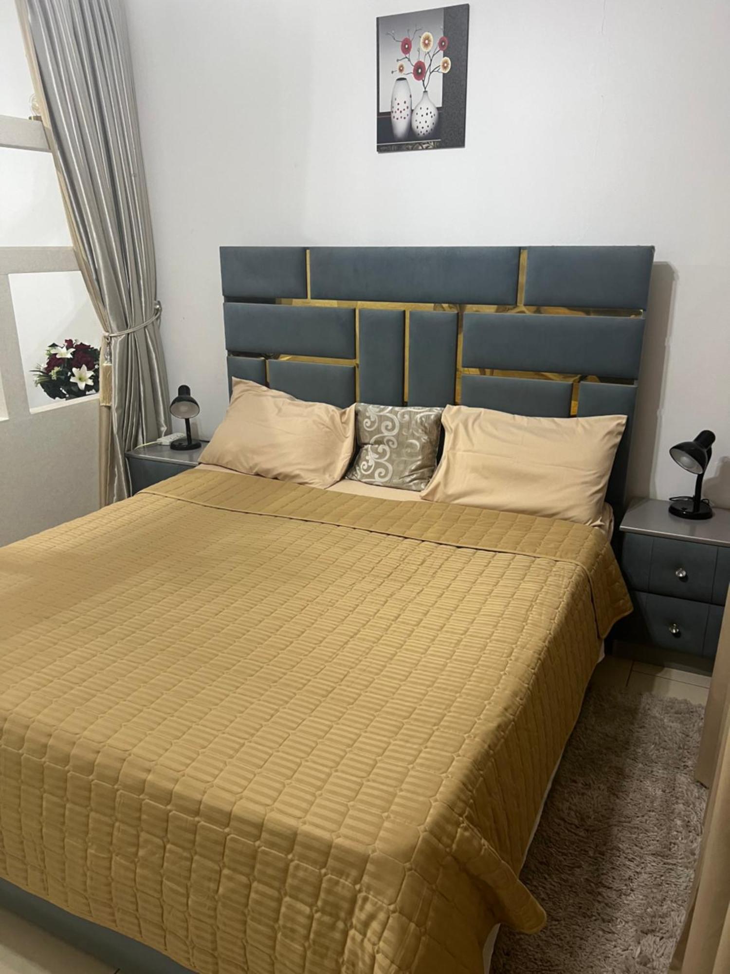 Reem 1 Apartamento Ajman Exterior foto