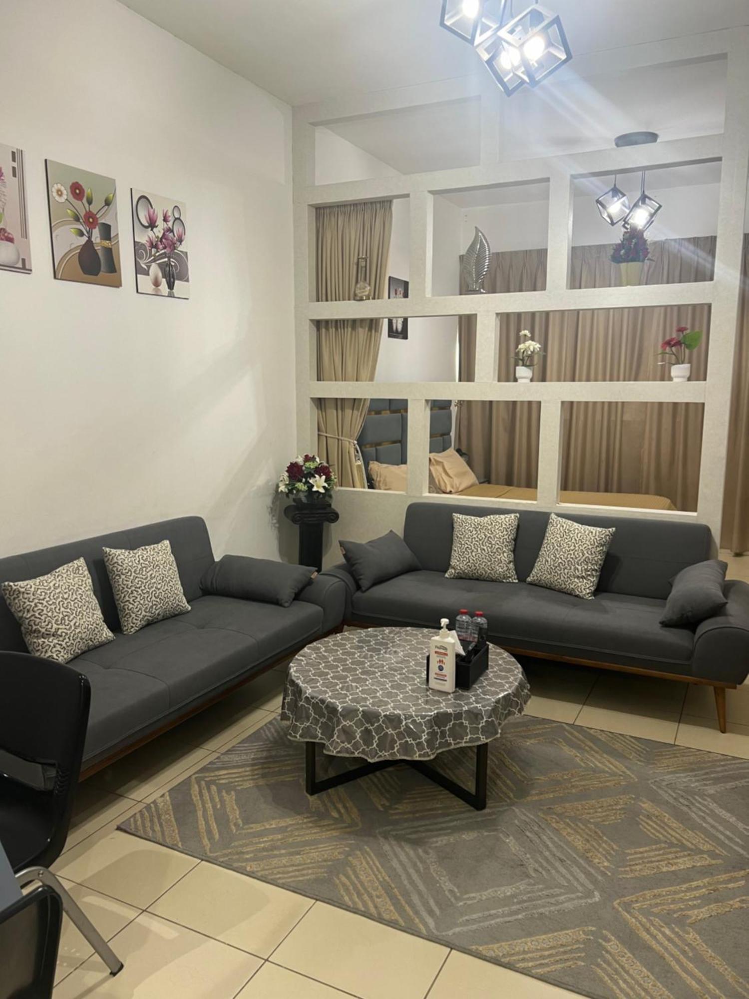 Reem 1 Apartamento Ajman Exterior foto